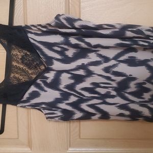 Sleeveless silk like and lace shirt